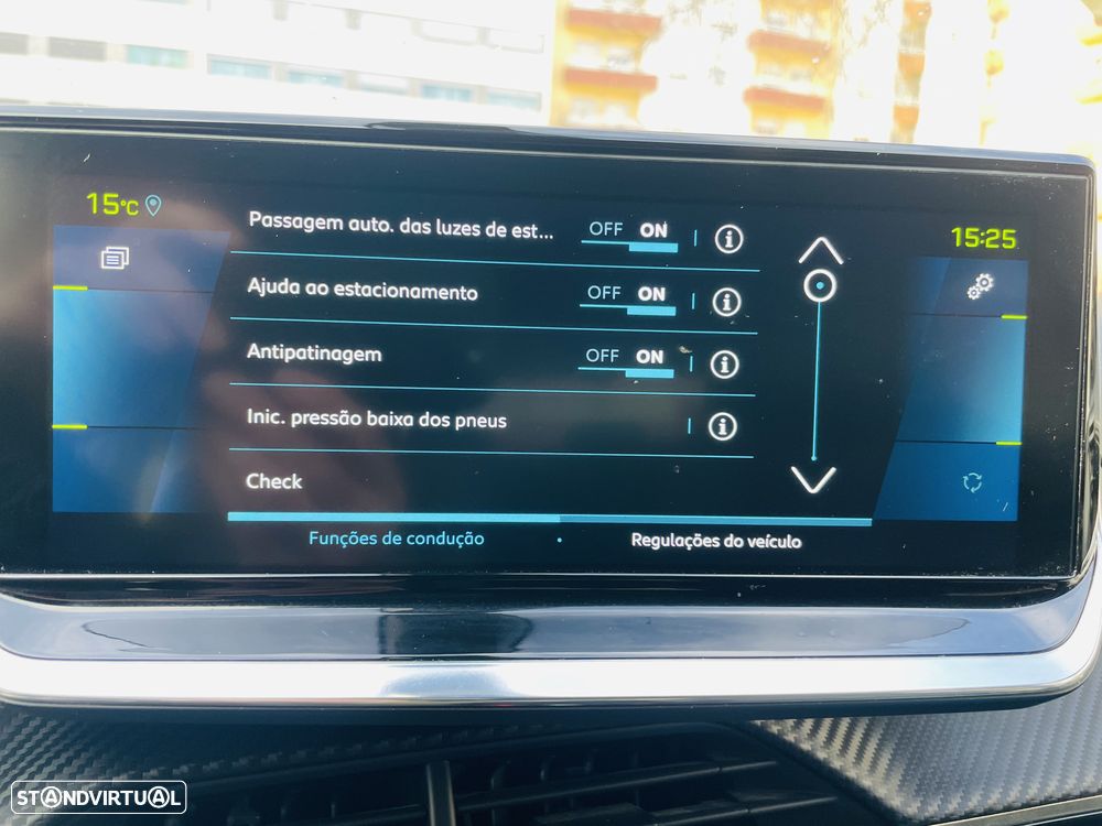 Peugeot e-2008 50 kWh GT Line - 13