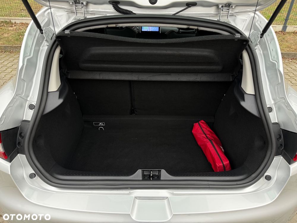 Renault Clio 1.2 16V Alize - 9