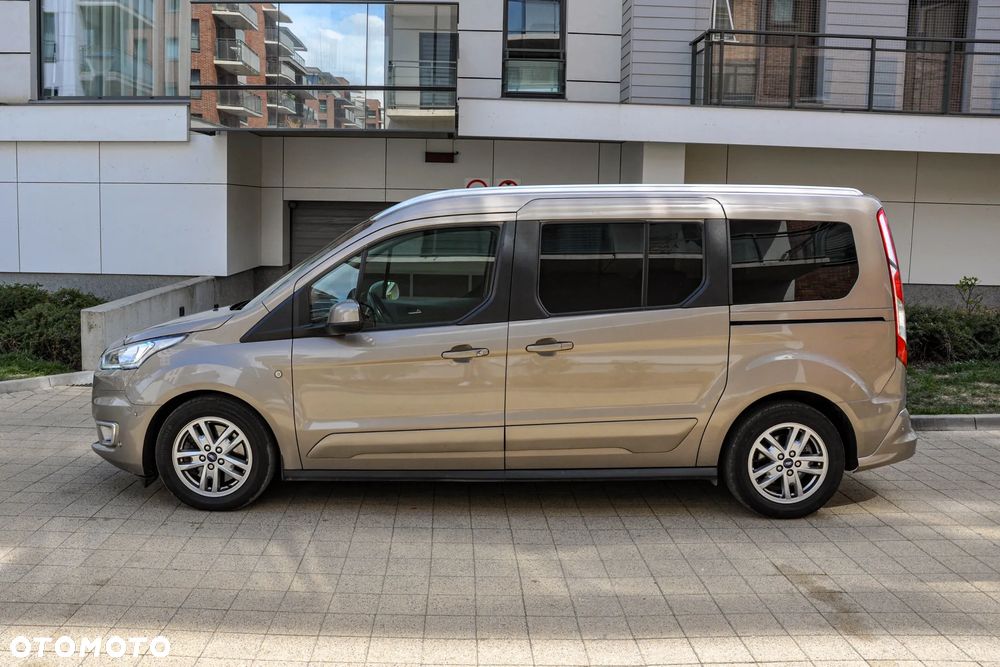 Ford Tourneo Connect 1.5 TDCi Start-Stop Titanium - 2