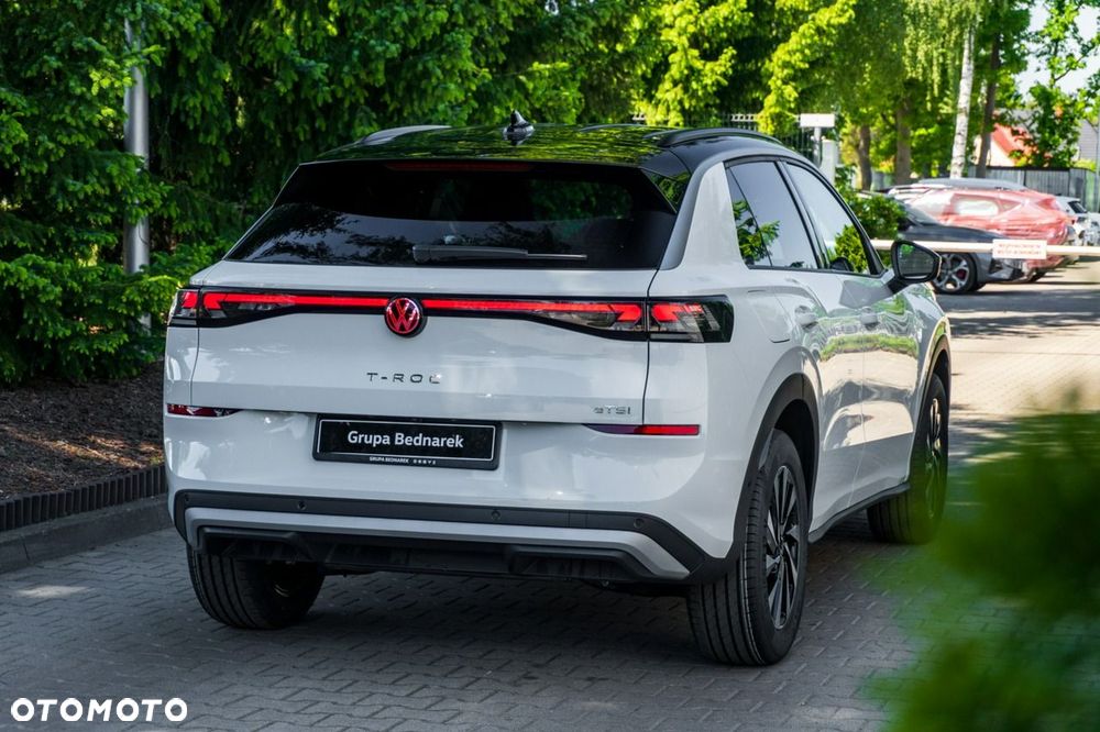 Volkswagen T-Roc - 9