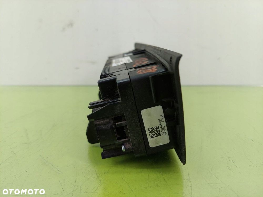 Panel klimatyzacji Seat Ibiza IV 2009-2017 6J0820043D ORYGINAŁ - 2
