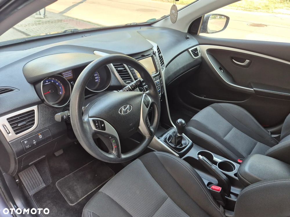 Hyundai i30 1.4 Passion - 10