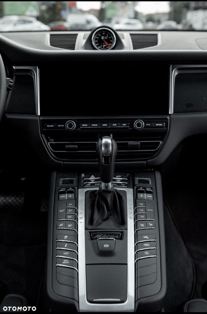 Porsche Macan GTS - 28