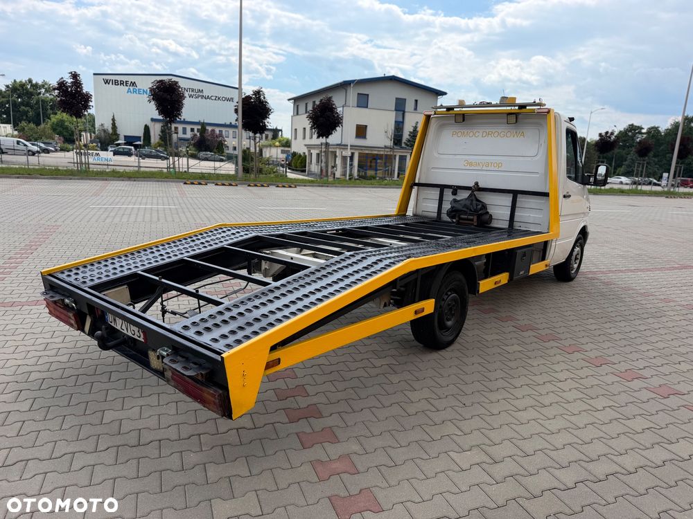 Mercedes-Benz Sprinter - 7