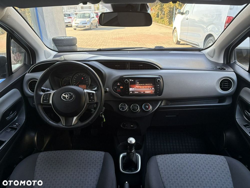 Toyota Yaris - 12