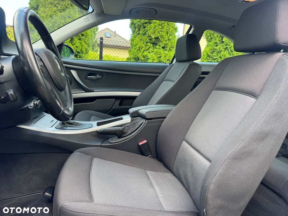 BMW Seria 3 320d DPF - 8