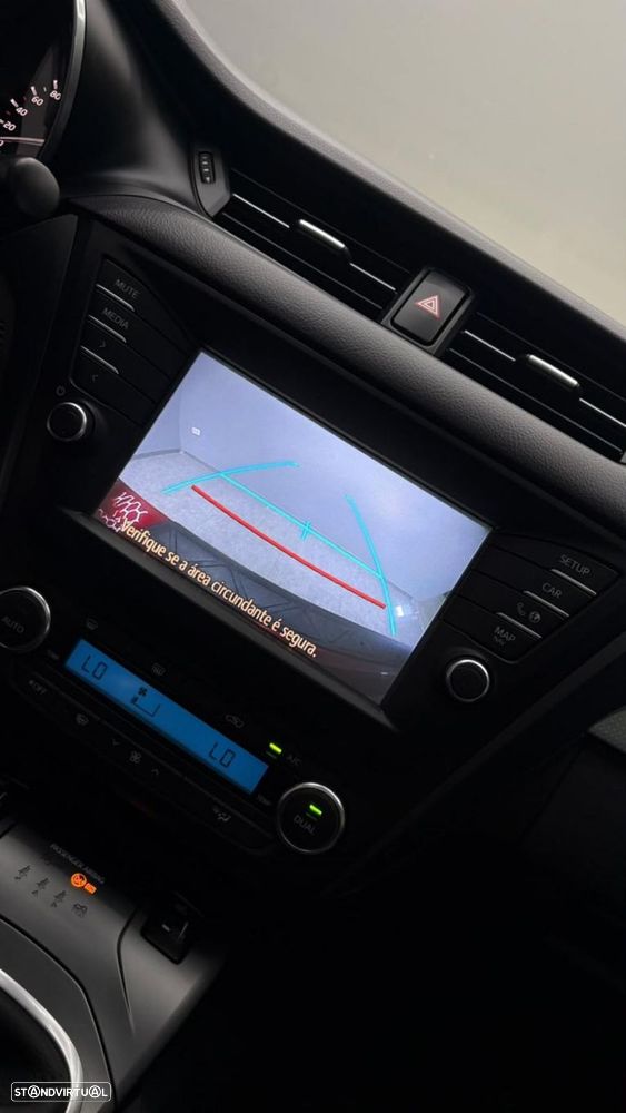 Toyota Avensis Touring Sports 2.0 D-4D Exclusive+GPS - 18