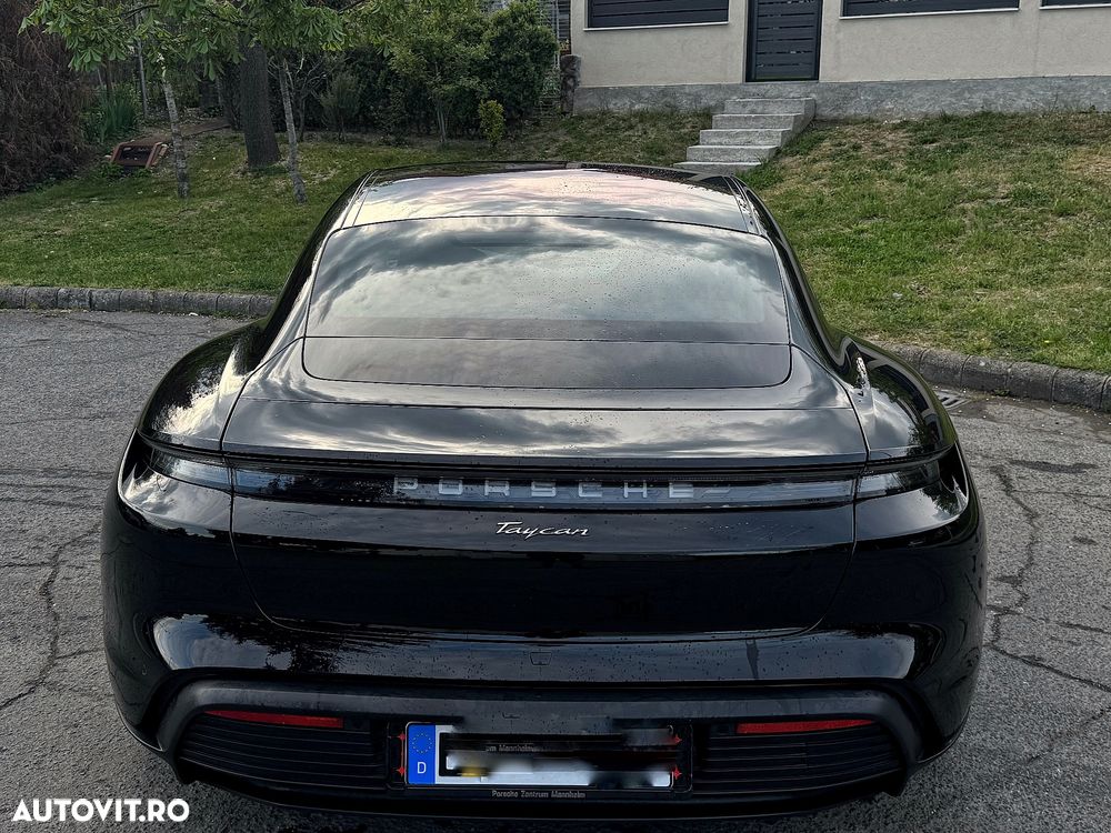 Porsche Taycan - 5