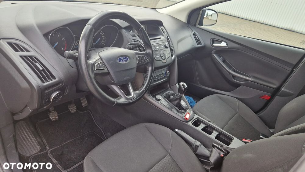 Ford Focus - 12