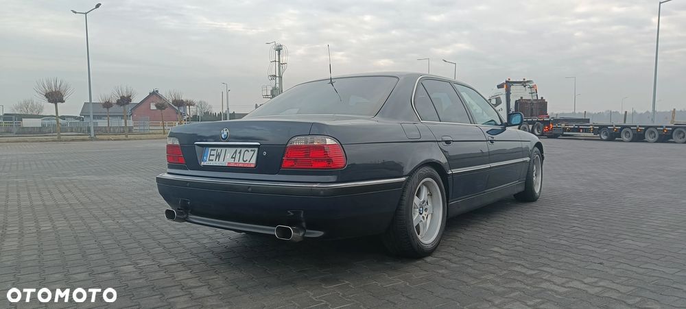 BMW Seria 7 - 4