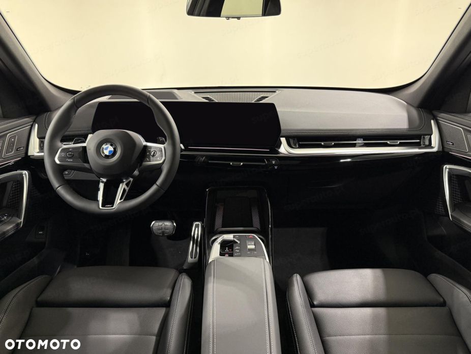 BMW X1 - 10