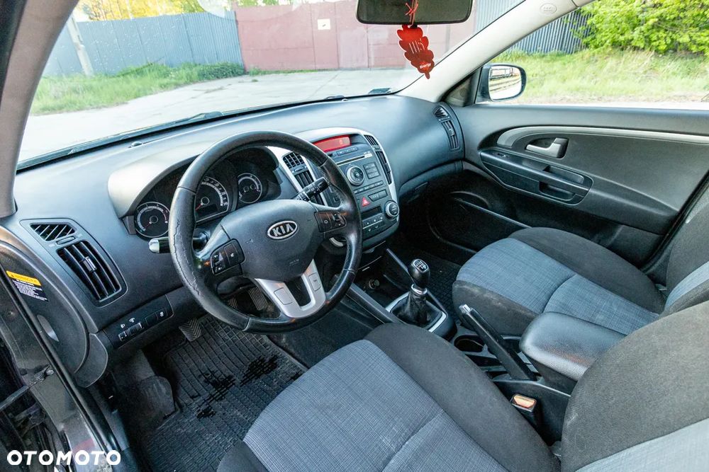Kia Ceed 1.6 Crdi Comfort + - 3
