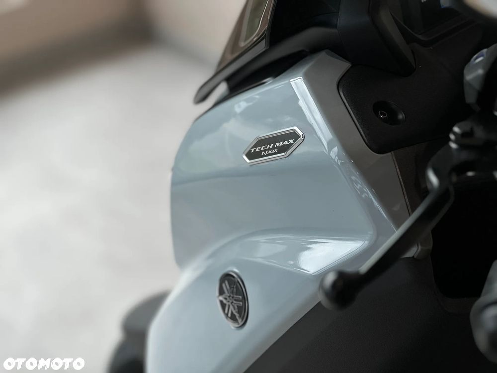 Yamaha NMAX - 9