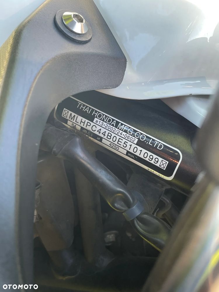 Honda CBR - 9