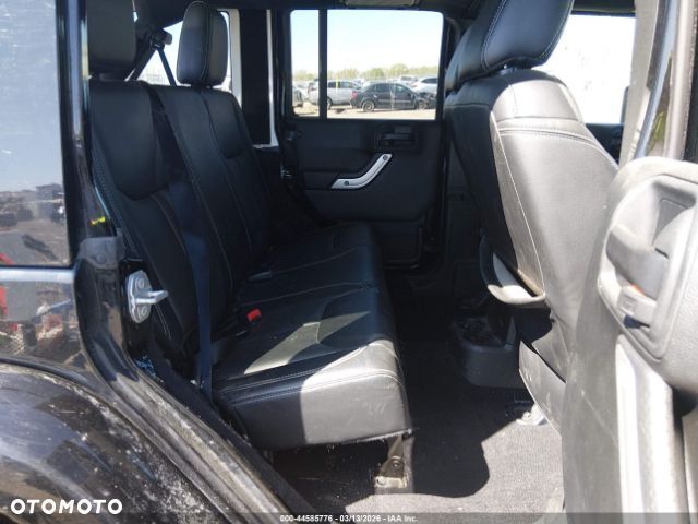 Jeep Wrangler 3.6 Unlim Sahara - 6