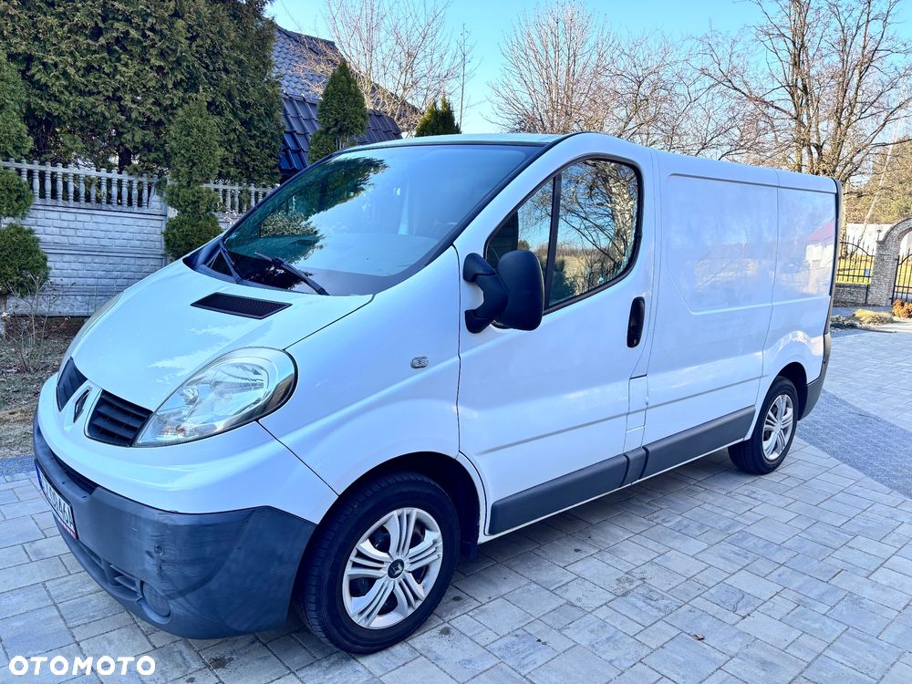 Renault Trafic - 1