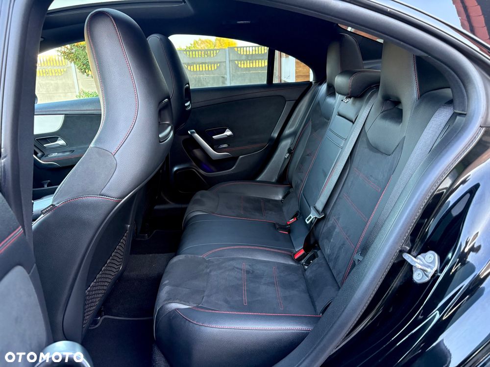 Mercedes-Benz CLA 200 d 8G-DCT AMG Line - 33