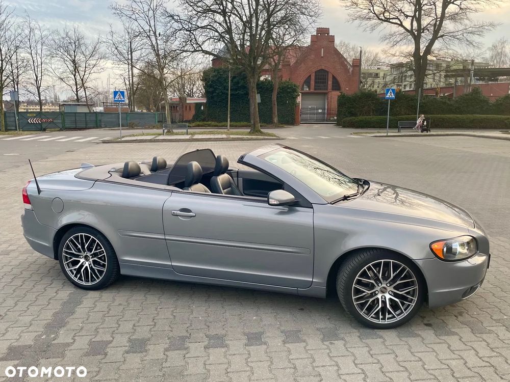 Volvo C70 T5 Summum - 3