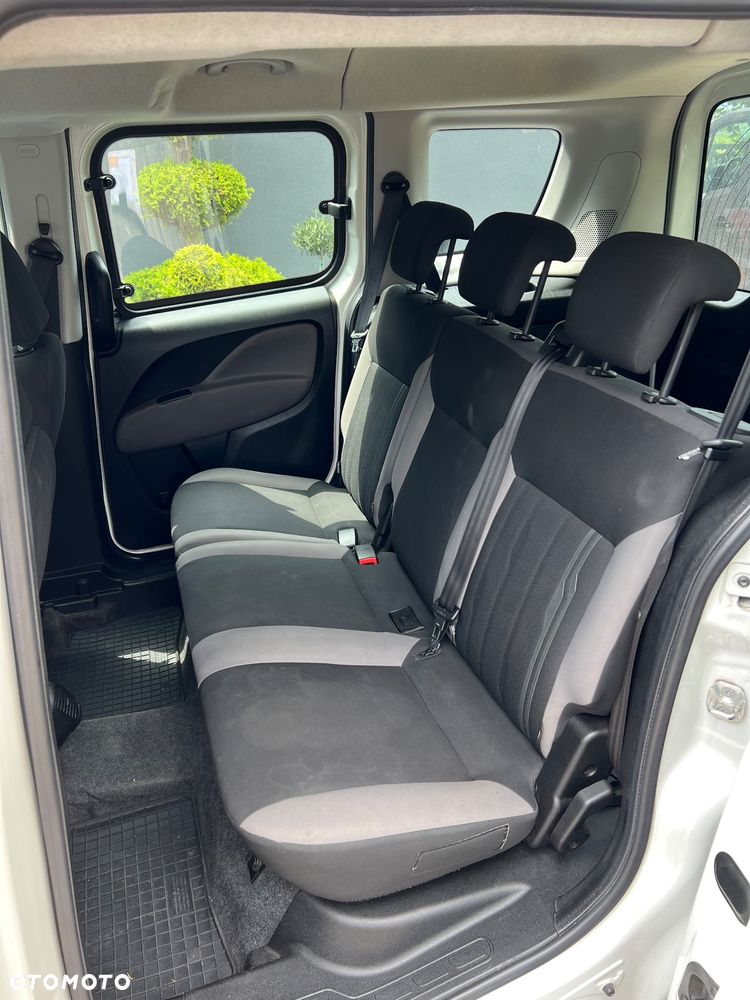 Fiat Doblo 1.4 16V Easy - 12