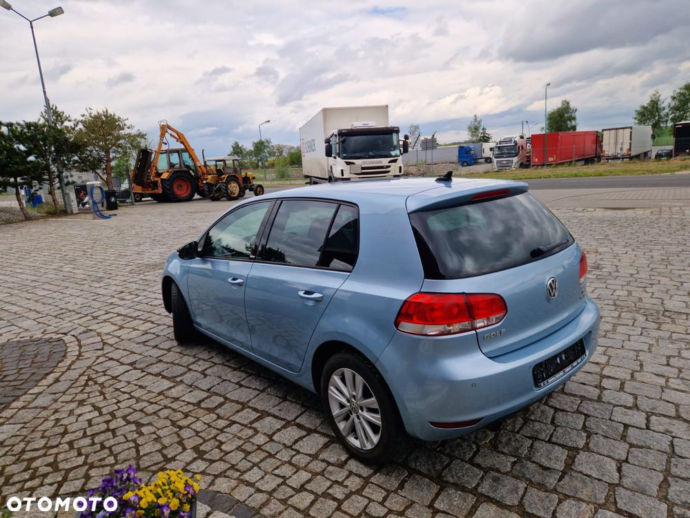 Volkswagen Golf 1.6 TDI DPF DSG Style - 4