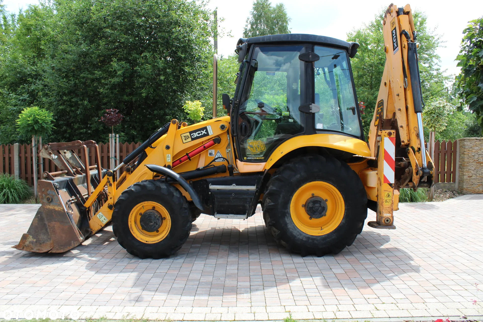 JCB 3CX CONTRACTOR - 8
