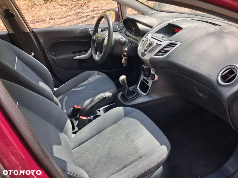 Ford Fiesta - 6