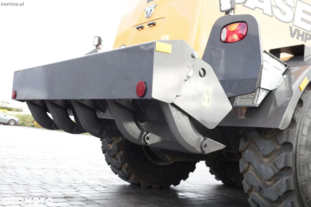 Case 856D - 7