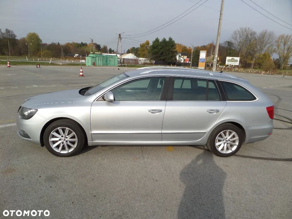 Skoda Superb 1.8 TSI Ambition Outdoor - 2