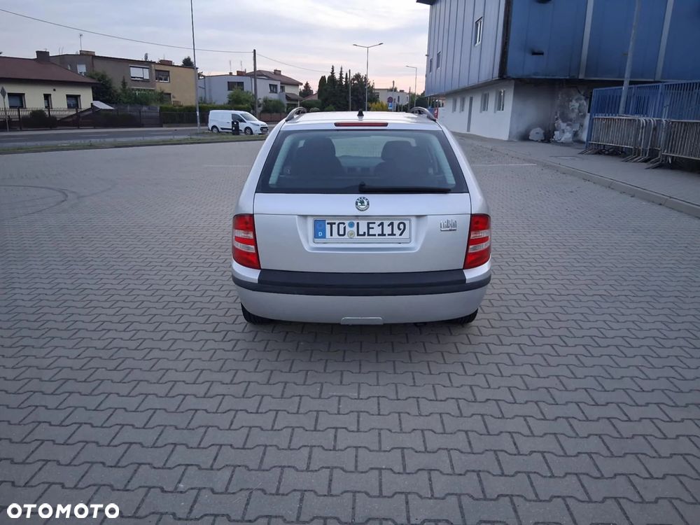 Skoda Fabia - 5