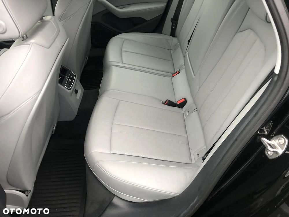 Audi A4 Limousine 35 TDI mHEV S tronic - 10