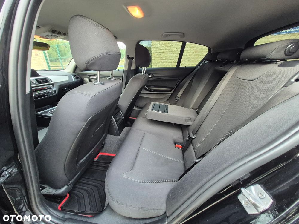 BMW Seria 1 - 38