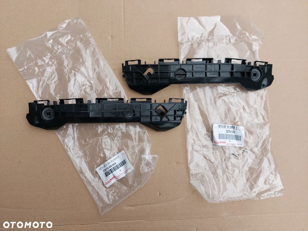 Toyota Yaris III Lift 17-19 Ślizg Zderzaka Tył L+R Nowy Oryginał