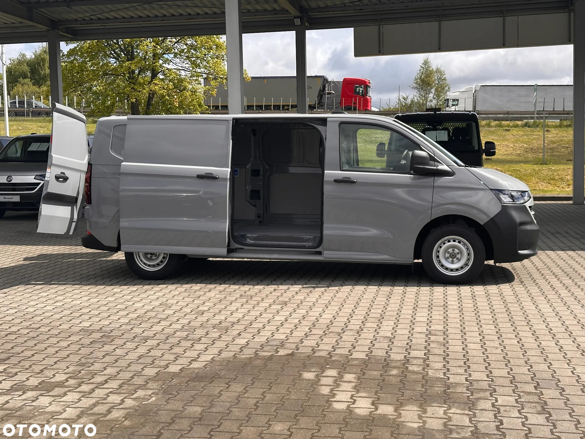 Volkswagen Transporter T7 - 10