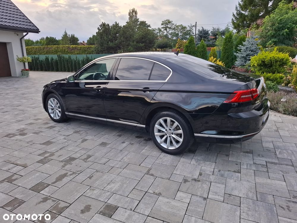 Volkswagen Passat 2.0 TDI (BlueMotion Technology) Highline - 8