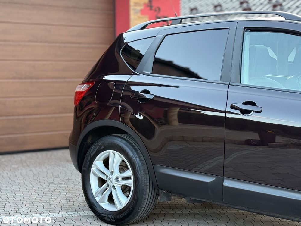 Nissan Qashqai 2.0 dCi 4 x 4 DPF tekna - 11