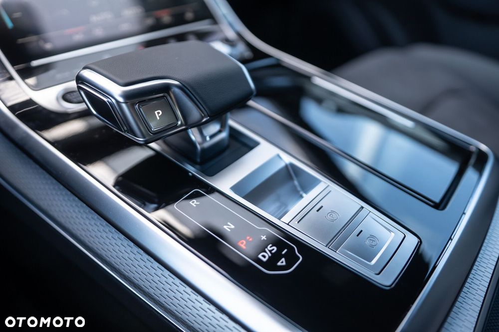 Audi Q8 - 21
