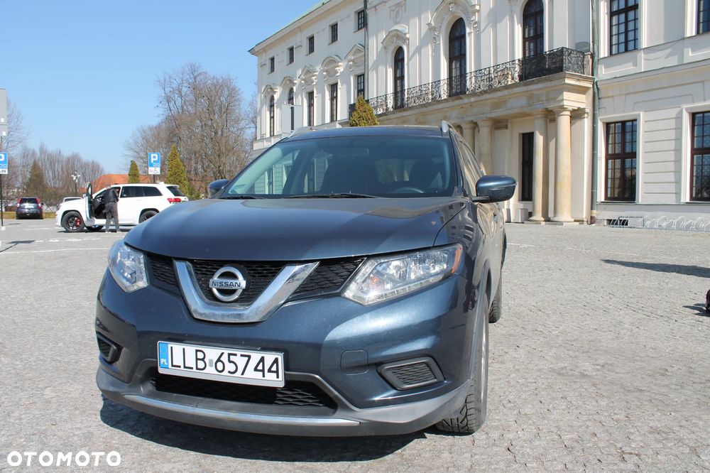 Nissan Rogue - 2