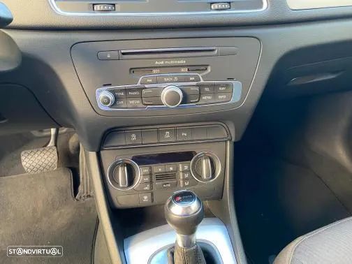 Audi Q3 2.0 TDI S tronic design - 19