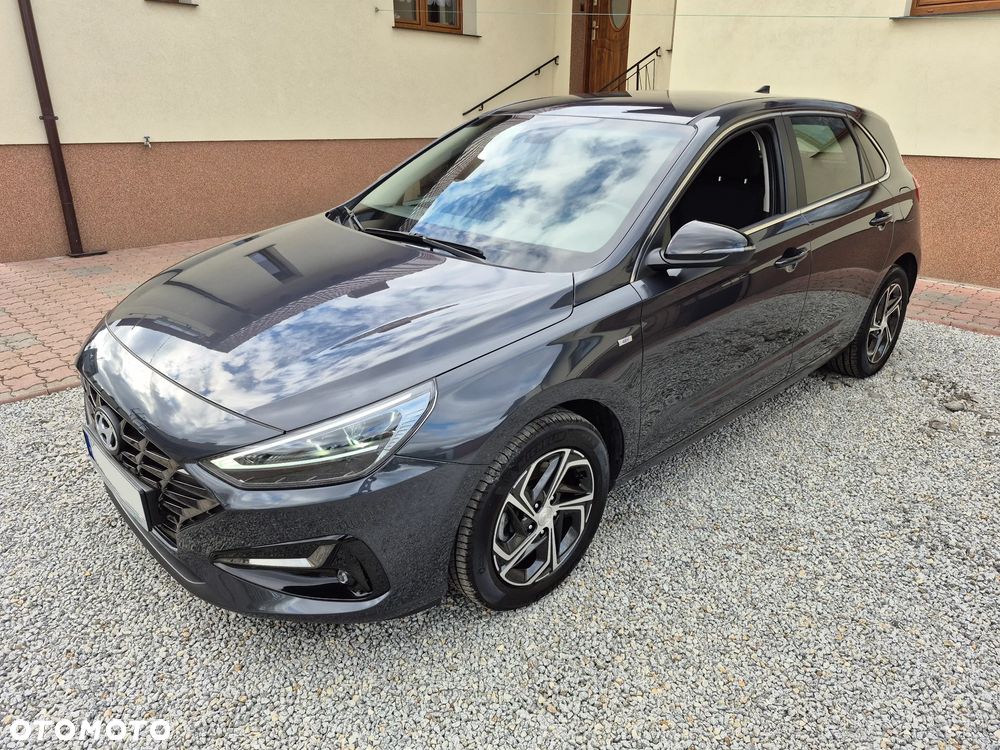 Hyundai i30 1.5 T-GDI 48V Smart DCT - 12