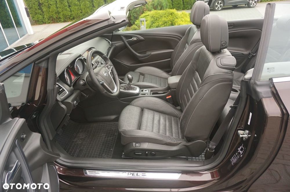 Opel Cascada 1.4 T Cosmo S&S EU6 - 17