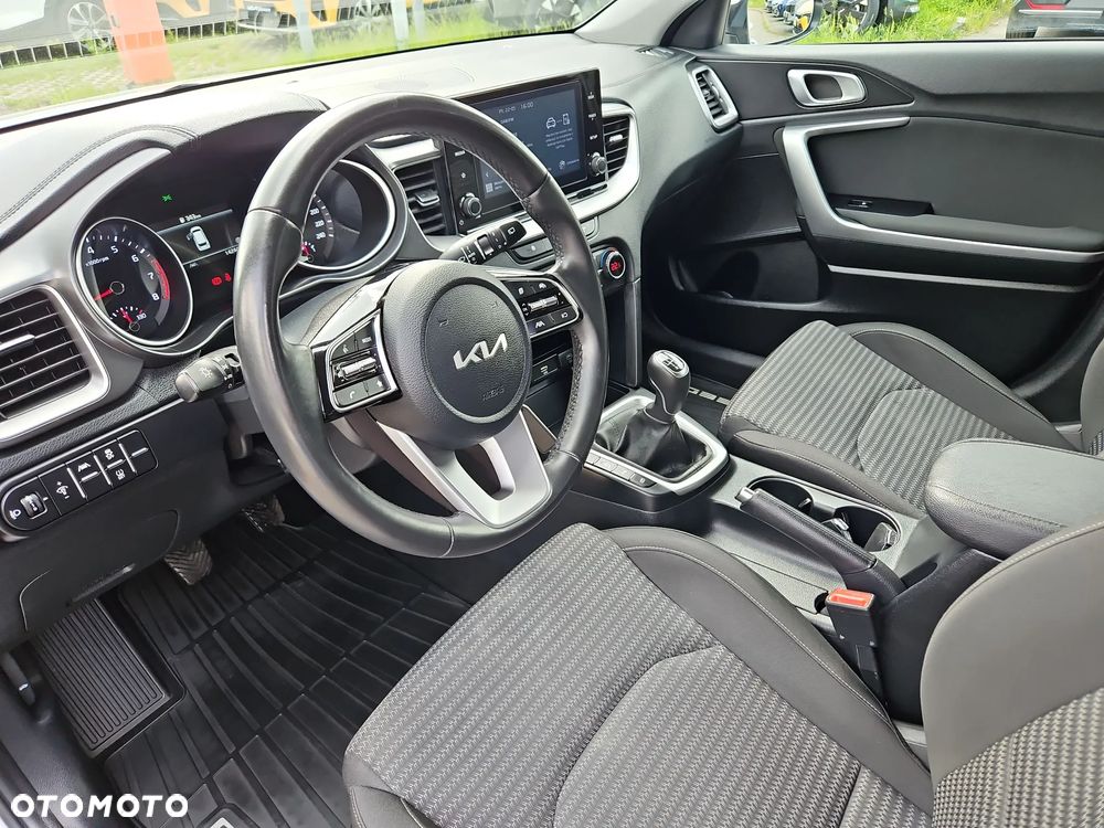 Kia Ceed 1.5 T-GDI M - 9