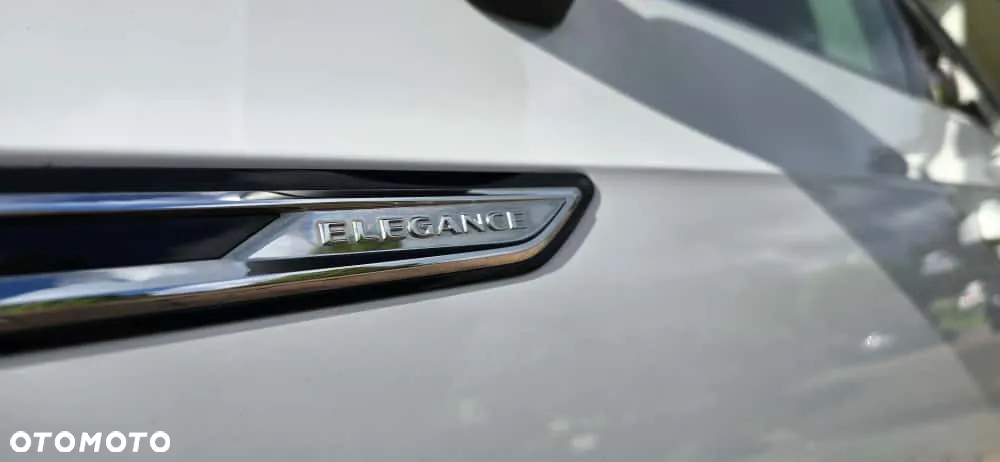 Volkswagen Arteon 2.0 TDI SCR Elegance DSG - 9