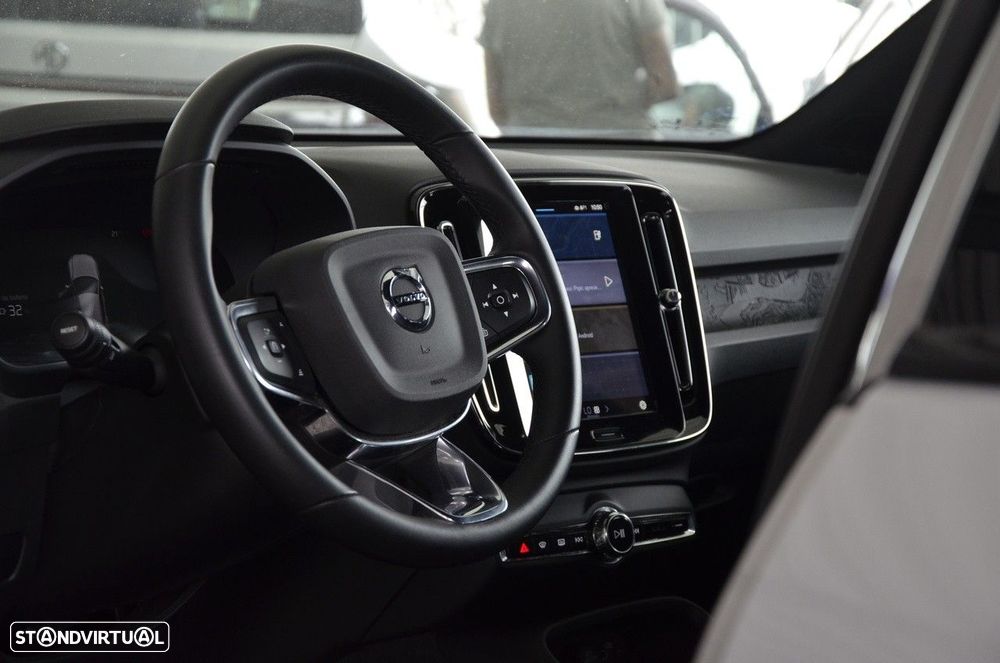 Volvo XC 40 Recharge Extended Range Plus - 8