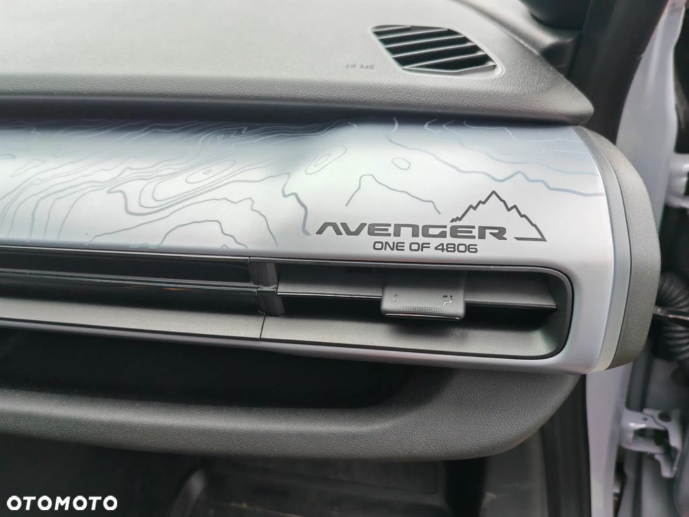 Jeep Avenger 1.2 T3 mHEV The North Face 4xe eDCT6 - 14