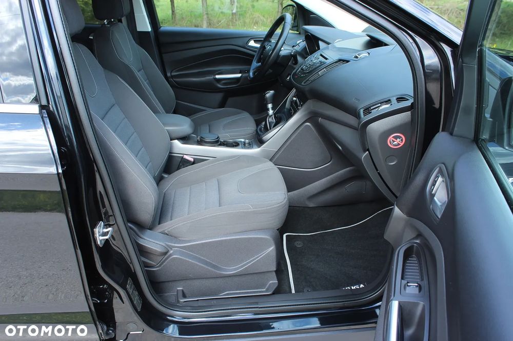 Ford Kuga 2.0 TDCi 2x4 Trend - 24