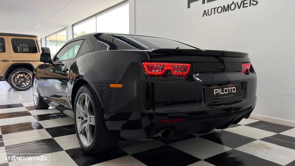 Chevrolet Camaro Coupe 6.2 V8 - 8