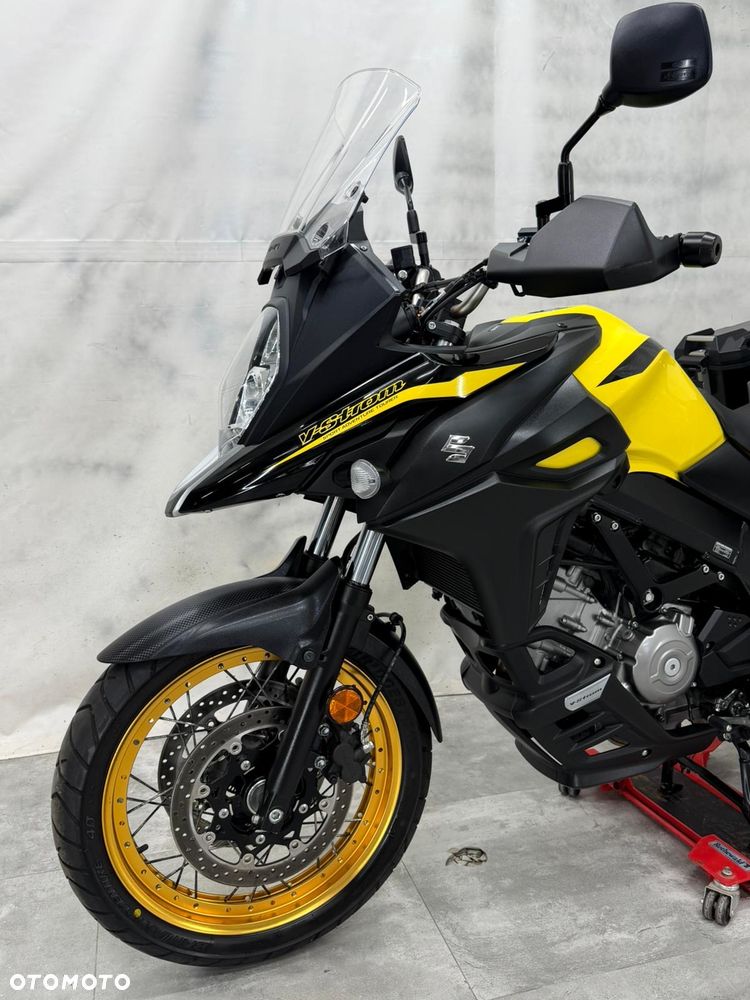 Suzuki V-STROM - 22