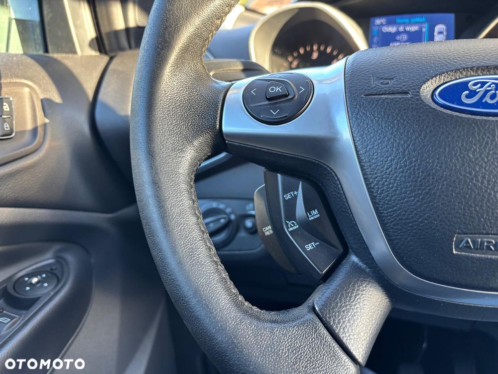 Ford Kuga 2.0 TDCi 4x4 Titanium - 20