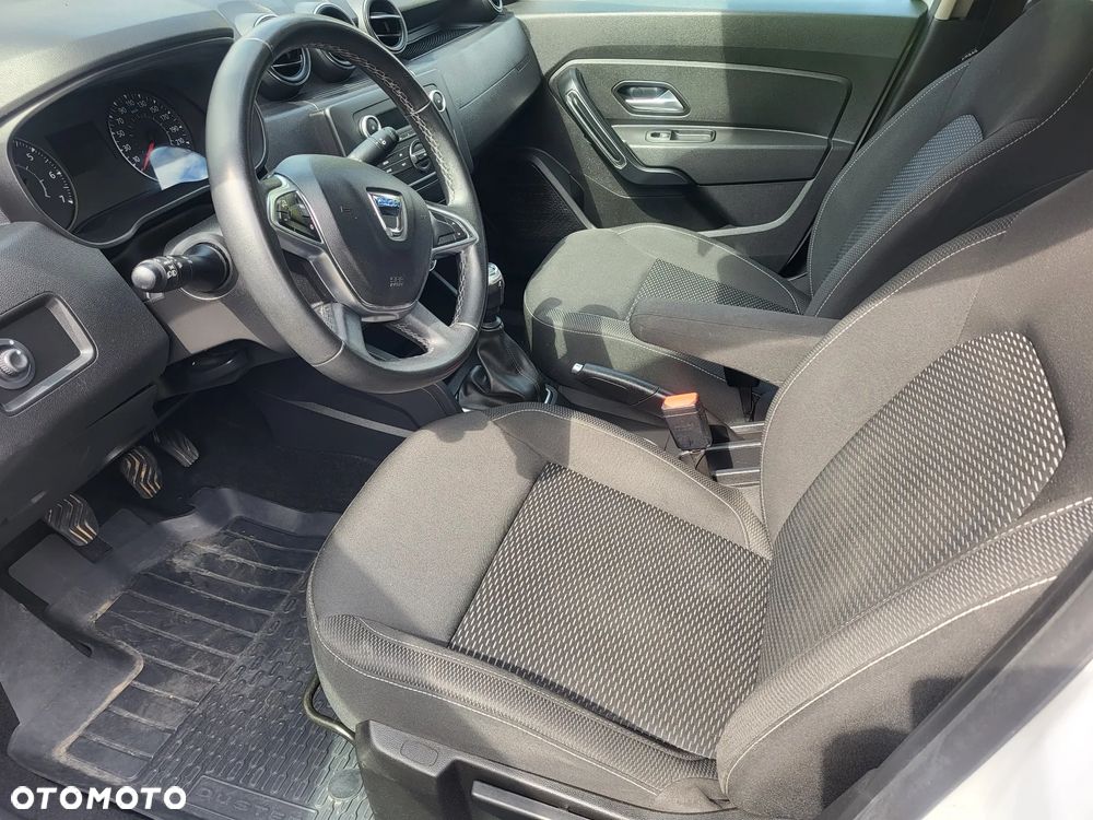 Dacia Duster TCe 125 4x4 Blackshadow - 6