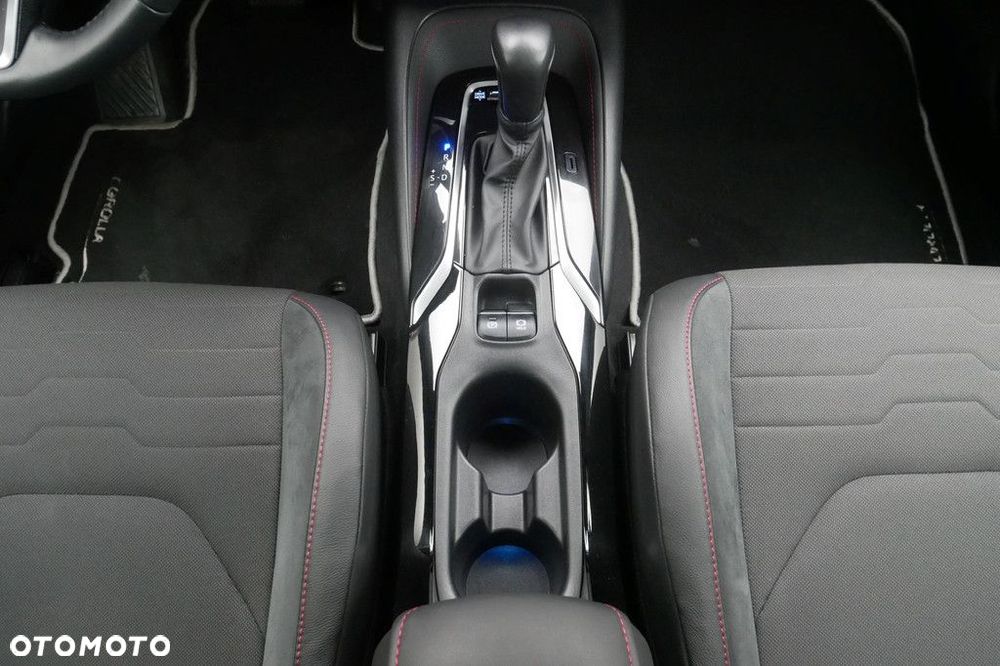Toyota Corolla - 11